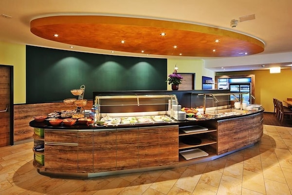 Daily buffet breakfast (EUR 5 per person)