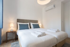 1 dormitori, planxa i posts de planxar, wifi gratuïta i roba de llit 