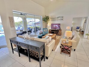 Älytelevisio, pöytäjalkapallopöytä, kirjoja, stereot