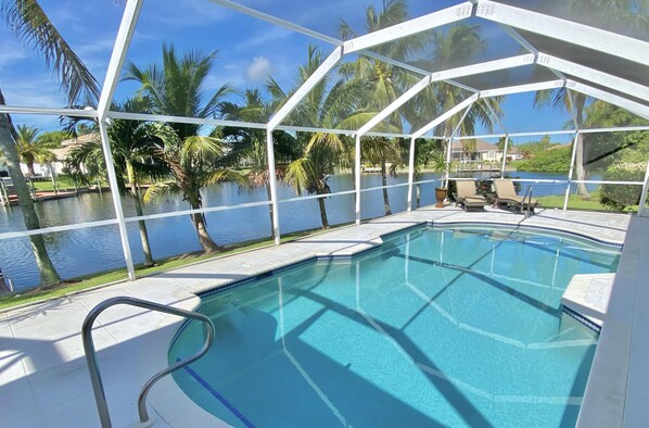 A heated pool - TOP FLORIDA's Villa Parrot Key (Cape Coral)