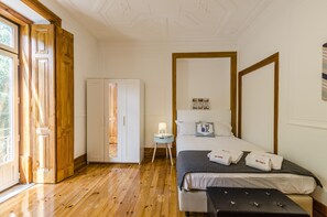 5 Schlafzimmer, Bügeleisen/Bügelbrett, kostenloses WLAN, Bettwäsche