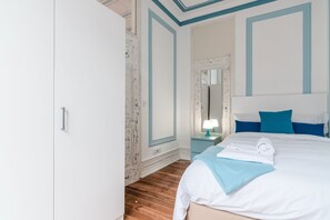 5 chambres, fer et planche à repasser, accès au Wi-Fi (inclus)