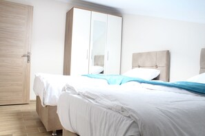 1 bedroom, down duvets, Select Comfort beds, soundproofing