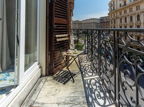 City Room | Balcony - Alma Adry (Naples)