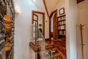 Interior - Llynon Lodge (Holyhead)