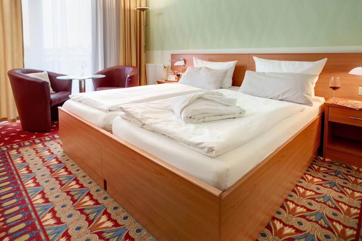 Minibar, in-room safe, desk, blackout curtains