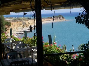 Studio | Exterior - Captivating Studio in Halikounas, Greece (Corfu)