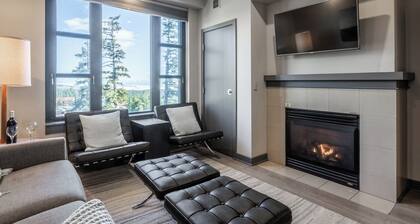 Pow is Now * Pilots 'Peak @ Westin Monache * Premium * Village & Valley Views