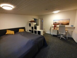 2 Schlafzimmer, Bügeleisen/Bügelbrett, Reisekinderbett, WLAN