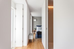 2 habitaciones, tabla de planchar con plancha y wifi gratis 