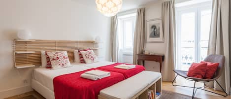 3 chambres, fer et planche à repasser, Wi-Fi gratuit, draps fournis