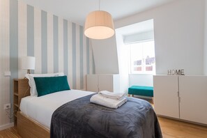 2 bedrooms, iron/ironing board, WiFi (free), bed sheets