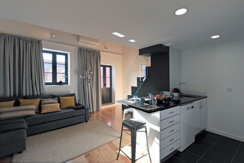 FLH Oporto Wine Cellars Luxury Apartment II