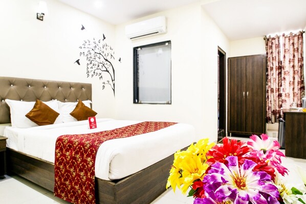 Individually furnished, desk, free WiFi - Hotel Lotus Grand (Hyderabad)