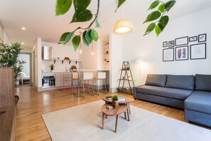 TV - FLH S. Bento Charming Flat (Lisbon)