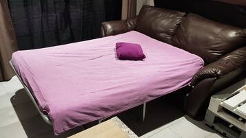 1 habitación, wifi y ropa de cama