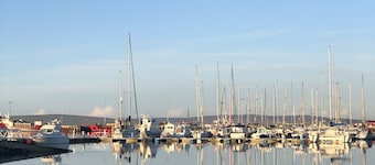 Ivyhouse - Flat1 -1-bed Apartment in Kirkwall