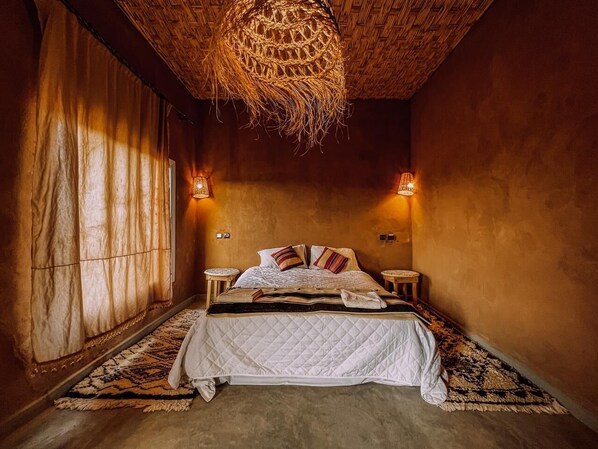 华丽双人房 | 免费 WiFi、床单