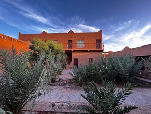 บริเวณภายนอก