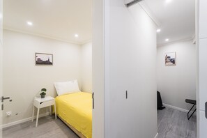 2 habitaciones, tabla de planchar con plancha y wifi gratis 
