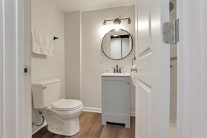 Bathroom - The Columbus Blue Bungalow (Columbus)