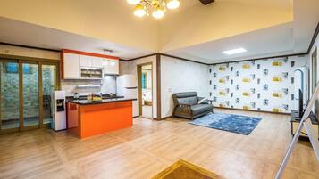 Room (annex) | Free WiFi, bed sheets