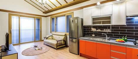 Room (202 (Spa)) | Free WiFi, bed sheets