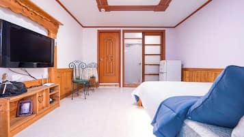 Room (Cinderella) | Free WiFi, bed sheets