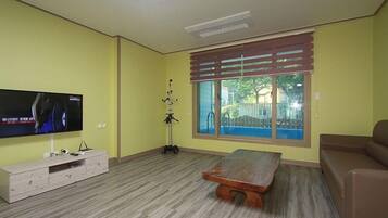 Habitación (102) | Wifi gratis y ropa de cama