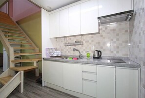 Chambre (102) | Accès au Wi-Fi (inclus), literie fournie