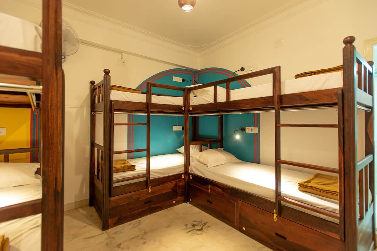 Bed in 6-Bed Mixed Dormitory Room