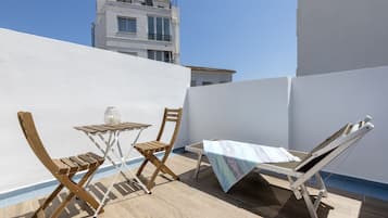 Üç Kişilik Oda, Teras | Teras/veranda