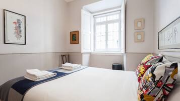 2 quartos, ferros/tábuas de passar roupa, Wi-Fi de cortesia