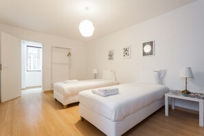 2 habitaciones, tabla de planchar con plancha y wifi gratis 