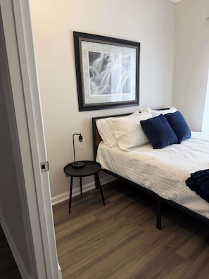 4 chambres, fer et planche à repasser, Wi-Fi, draps fournis