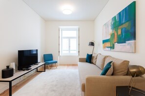 TV - FLH Chiado Central Flat (Lisbon)