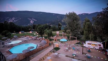 Indoor pool, seasonal outdoor pool, pool umbrellas, sun loungers