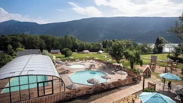 Indoor pool, seasonal outdoor pool, pool umbrellas, sun loungers