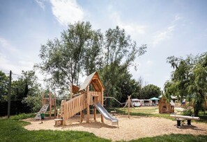 Children's play area - outdoor