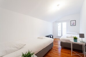 2 habitaciones, tabla de planchar con plancha y wifi gratis 