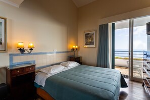 4 dormitorios, tabla de planchar con plancha, wifi gratis y ropa de cama