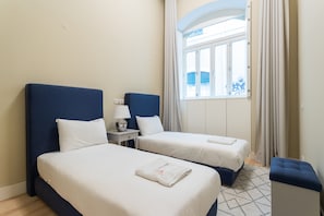 2 chambres, fer et planche Ă repasser, Wi-Fi gratuit, draps fournis