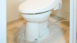 Uklassifisert bilde, 4 av 9, knapp
