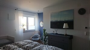 1 bedroom, travel crib, free WiFi, bed sheets