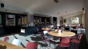 Free daily buffet breakfast - wellnessHostel3000 (Laax)