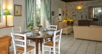 Merveilleuse maison de vacances pour 4 personnes avec WIFI, TV, terrasse, animaux admis et parking