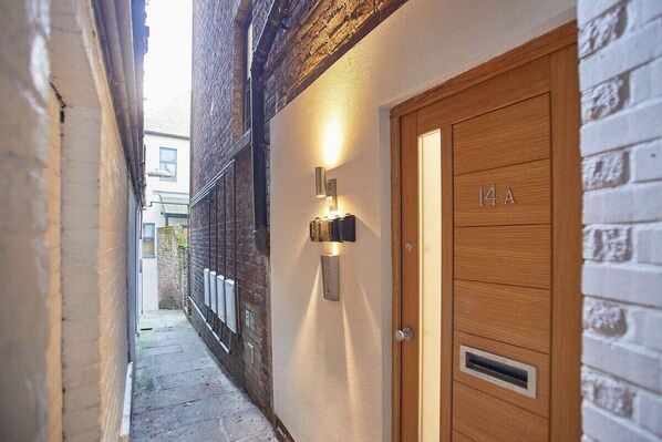 Property grounds - Host & Stay | Apartment One, Hudsons Yard House (Whitby)