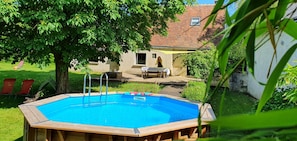 A heated pool - The cottage welcomes you near the castles of the Loire. (Luzillé)