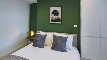 2 habitaciones, tabla de planchar con plancha y wifi gratis
