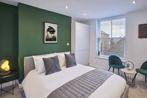 2 bedrooms, iron/ironing board, free WiFi, bed sheets